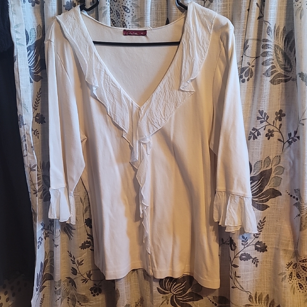 White Ruffled V-Neck Top